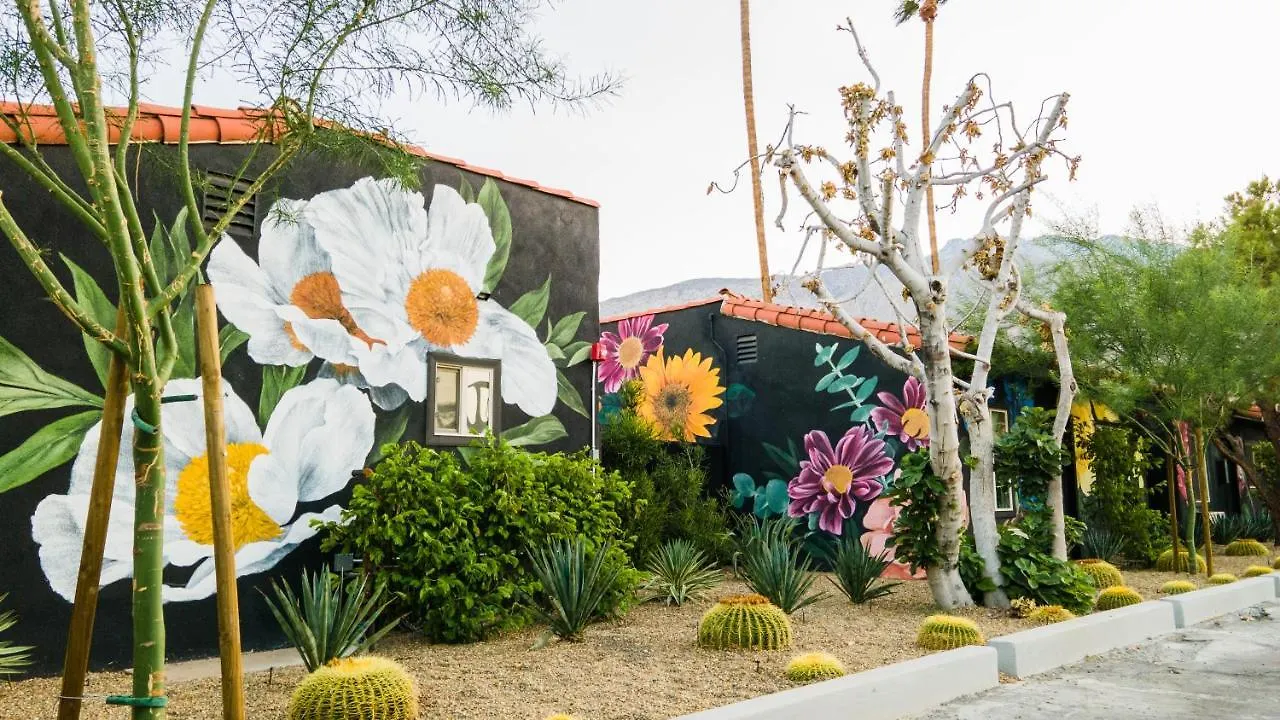 Fleur Noire Hotel Palm Springs