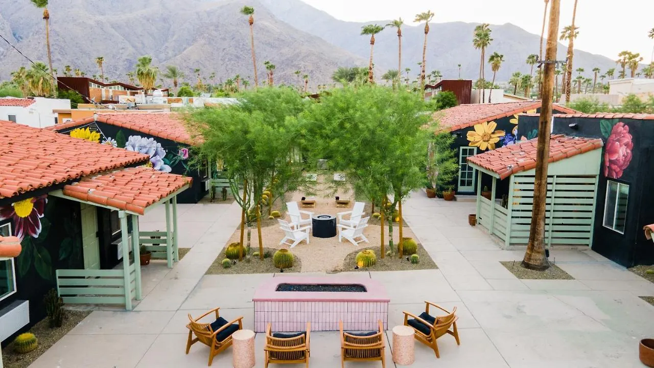Fleur Noire Hotel Palm Springs