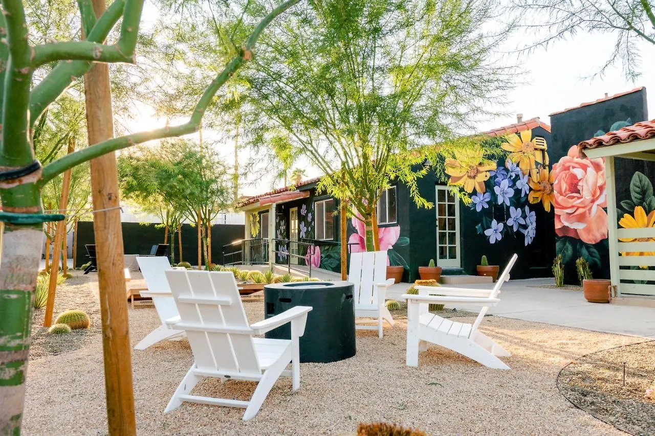 Fleur Noire Hotel Palm Springs 4*,