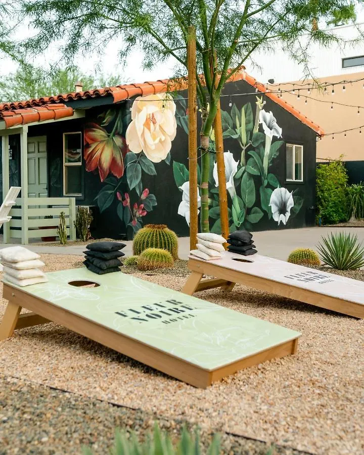 Fleur Noire Hotel Palm Springs