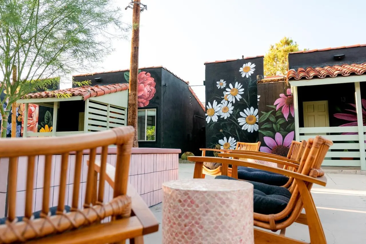 Fleur Noire Hotel Palm Springs