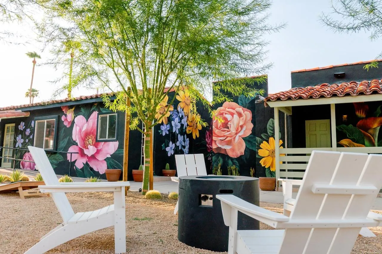 Fleur Noire Hotel Palm Springs